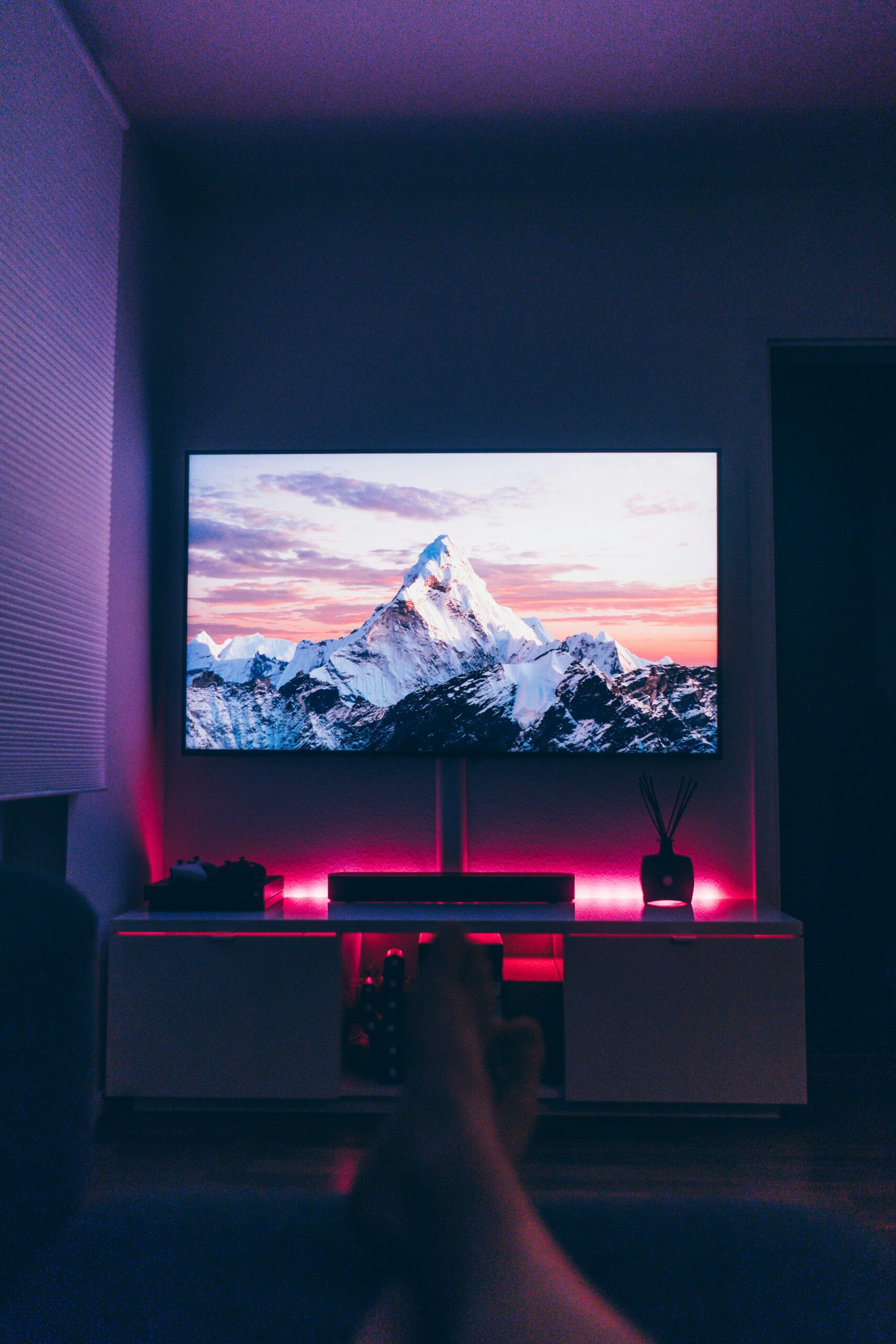 tv mounting web